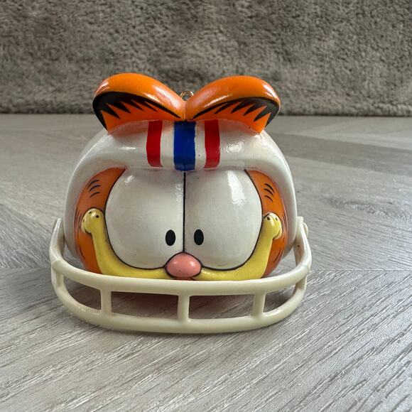 Vintage Garfield New England Patriots Football Helmet NFL Hanging Ornament 1978 - Picture 1 of 9